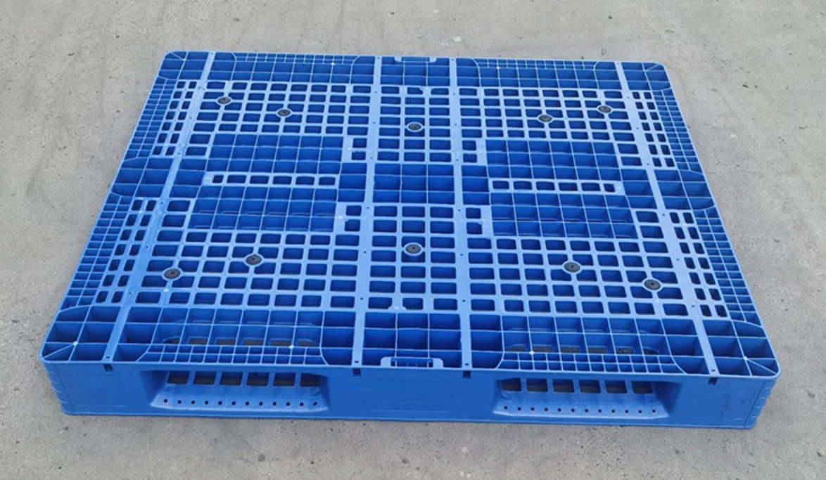 1400 × 1200 × 150 mm Three-runner Mesh Plastic Pallet
