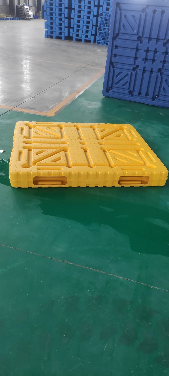 1400 × 1200 × 150 mm Double-face Plastic Pallet