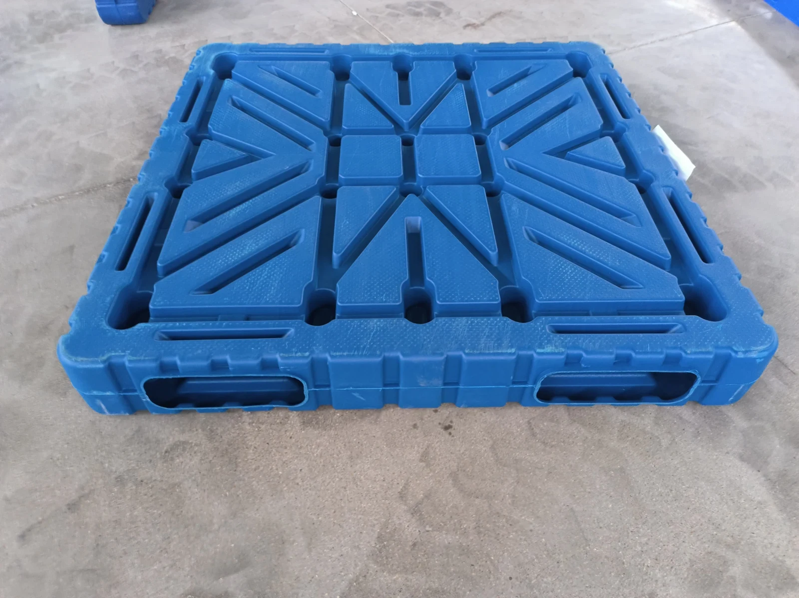 1200 × 1100 × 150 mm Double-face Plastic Pallet
