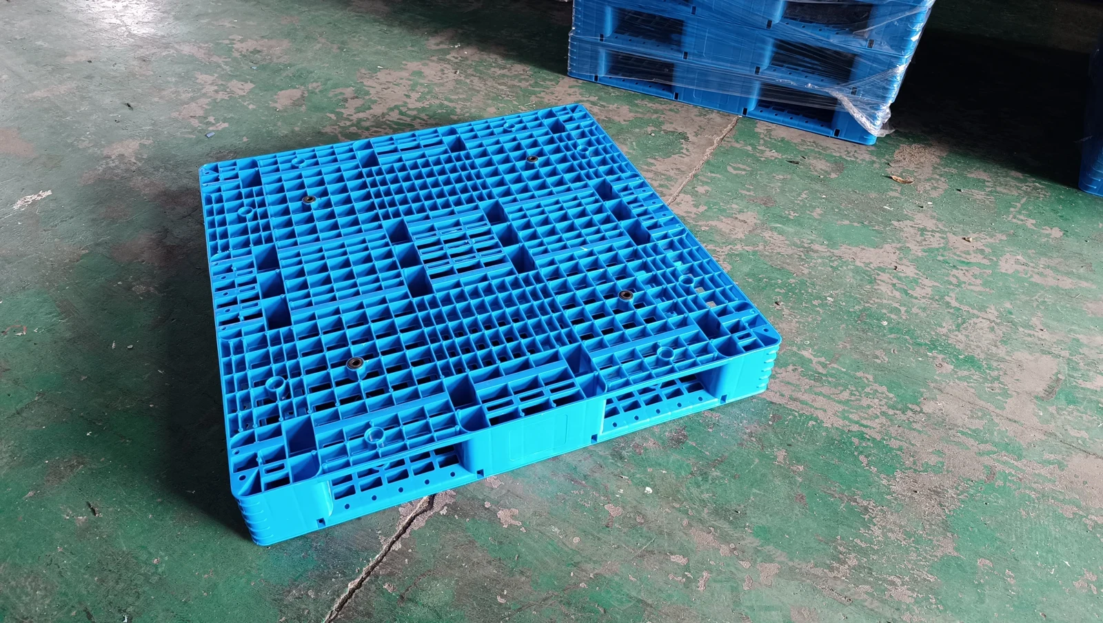 1100 × 1100 × 150 mm Double-face Mesh Plastic Pallet